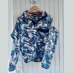 Patagonia SynChilla Snap-T pullover in Flyfishing print.